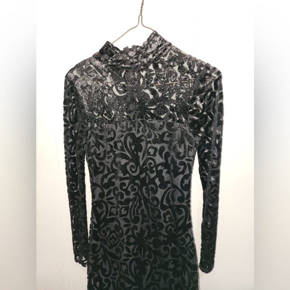 LITTLE BLACK DRESS - Picture 3 of 4